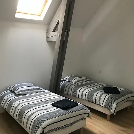 Chateau La Fontaine Hébergement de vacances *